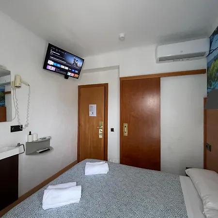 Maremagnum Otel *